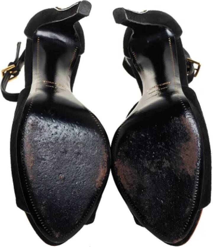 Tom Ford Pre-owned Suede sandals Black Dames