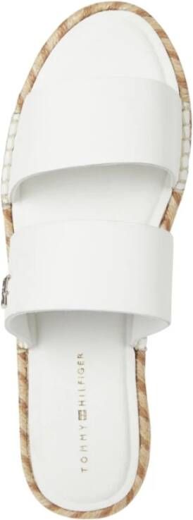 Tommy Hilfiger Beige Platte Sandalen voor Vrouwen White Dames