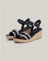Tommy Hilfiger Sleehaksandaaltjes MONO WEBBING HIGH WEDGE SANDAL zomerschoen sandaal riemchensandalette met contrast-logo-opdruk - Thumbnail 13