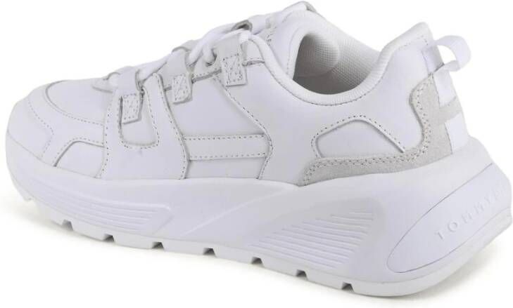Tommy Hilfiger Witte Leren Sneaker met Gedetailleerd Ontwerp