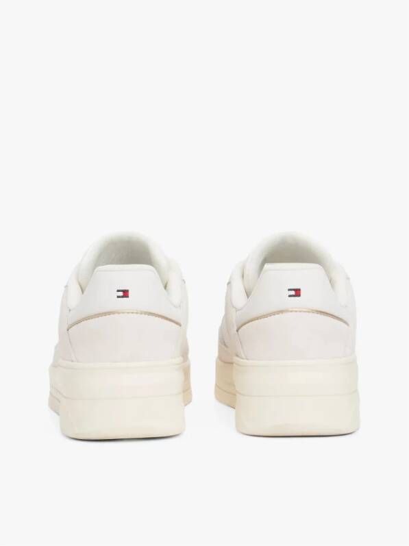 Tommy Hilfiger Witte Leren Sneakers met Metalen Logo