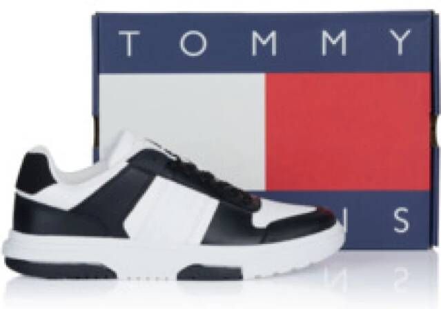 Tommy Hilfiger Zwarte herensneaker moderne stijl