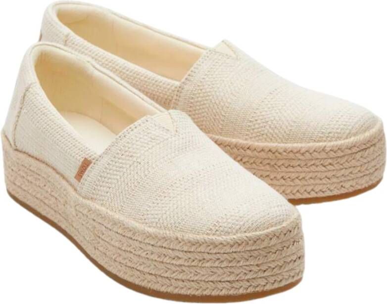 TOMS Creme Loafers voor Valencia Stijl Beige Dames