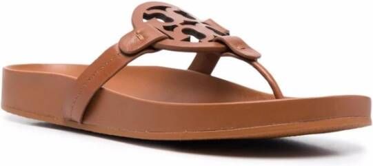 TORY BURCH Teenslippers en Schuifafstellers Bruin Dames