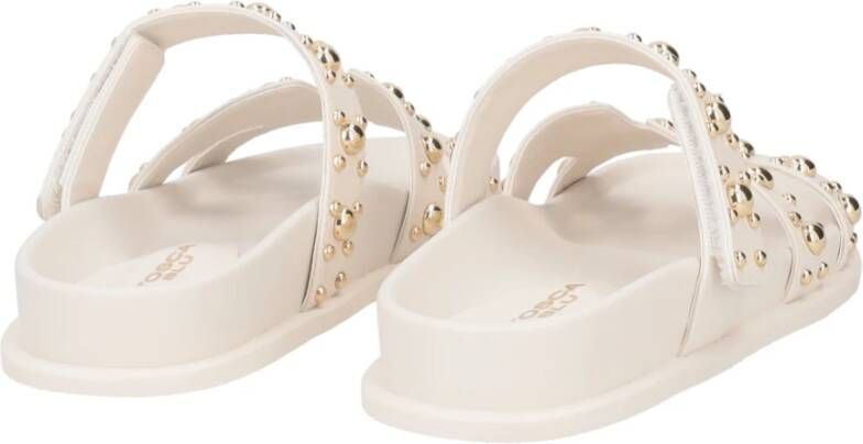 Tosca Blu Ivoor Sandalen met Borchia Detail