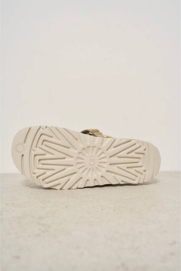 UGG Beige Platform Platte Schoenen Goldenstar Villa