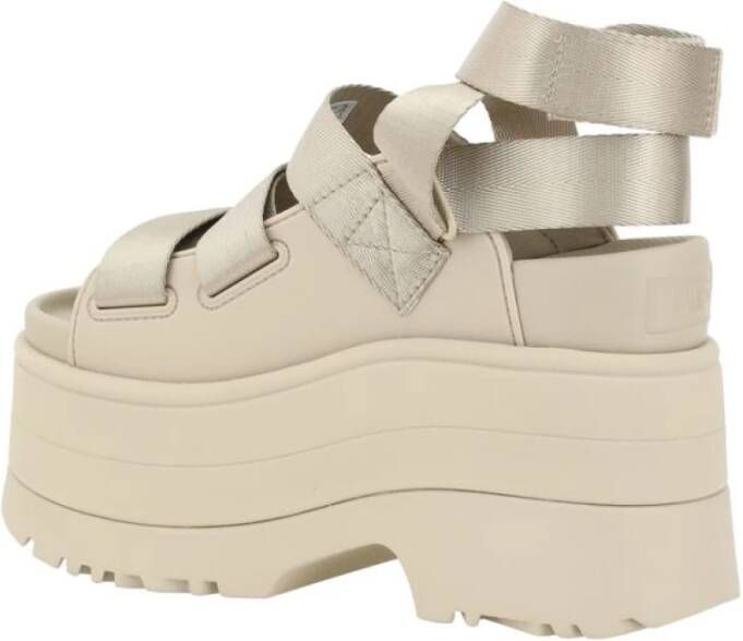 UGG Goldenrise Comfort Sandalen