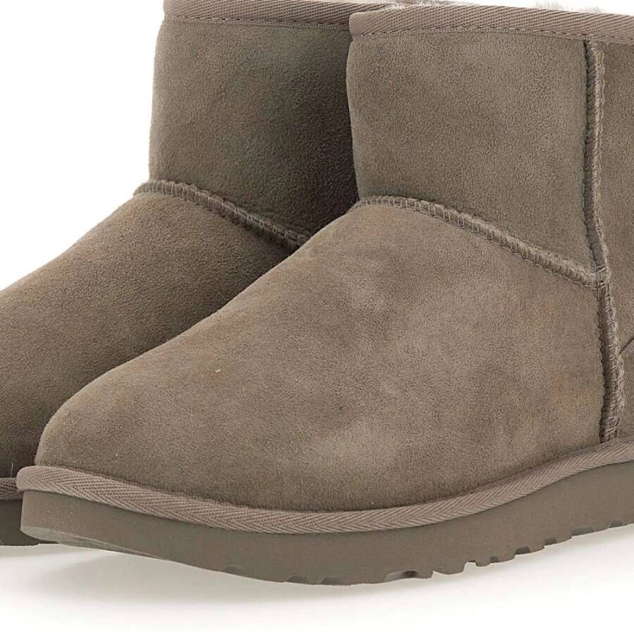 Ugg Grijze Laarzen Stijlvol en Comfortabel Grijs Dames