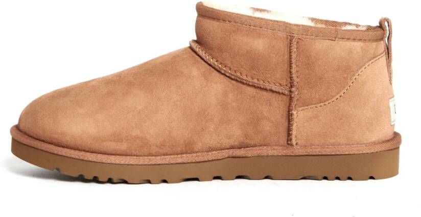 UGG Klassieke Enkellaarzen in Cuoio