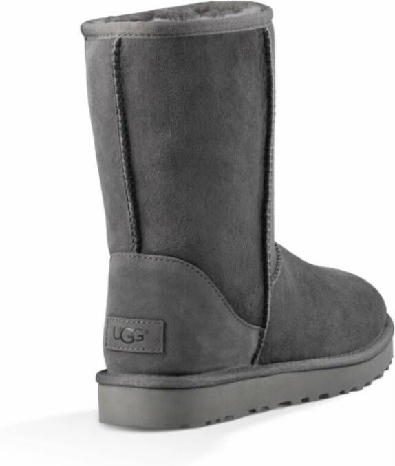 Ugg Klassieke Short II Laarzen Grijs Dames