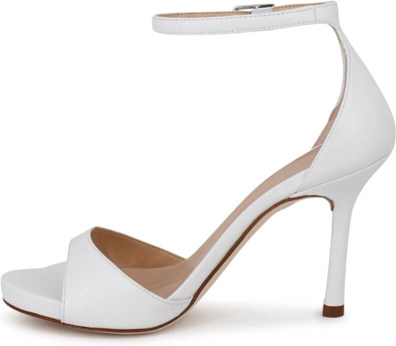 Unisa Verhoog je outfit met witleren hoge hak sandalen White Dames