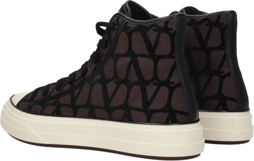 Valentino Garavani Bruine Stoffen Sneakers Casual Stijl