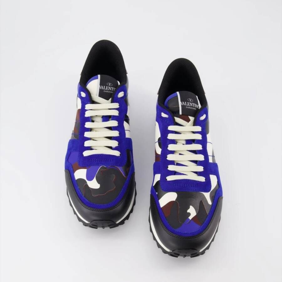 Valentino Garavani Camouflage Sneakers met amandelvormige neus en rubberen zool