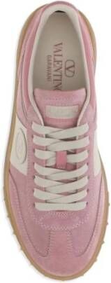Valentino Garavani Elegant Street Style Sneakers