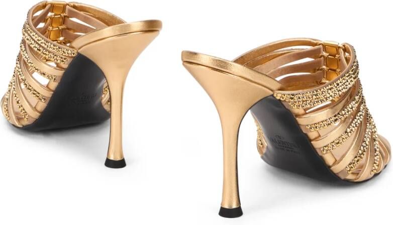 Valentino Garavani Elegante Stilettohak Sandaal met Goudkleurige Bovenkant