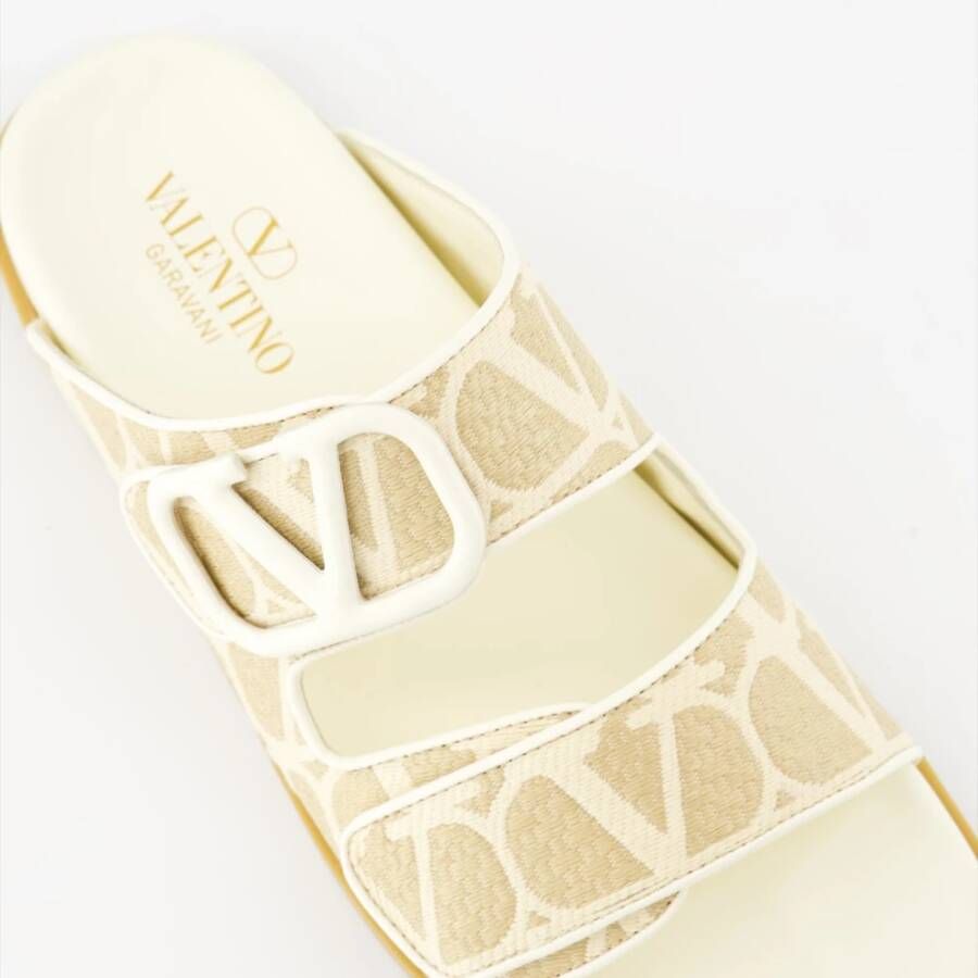 Valentino Garavani Iconographe Sandalen Beige Dames