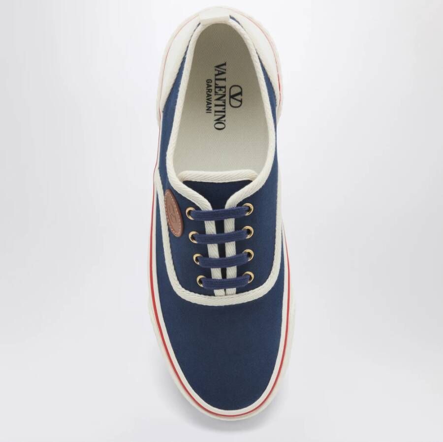 Valentino Garavani Low Top Sneaker 2