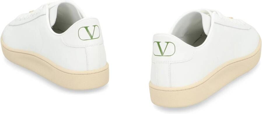 Valentino Garavani Lage Sneakers van Kalfsleer met Logo