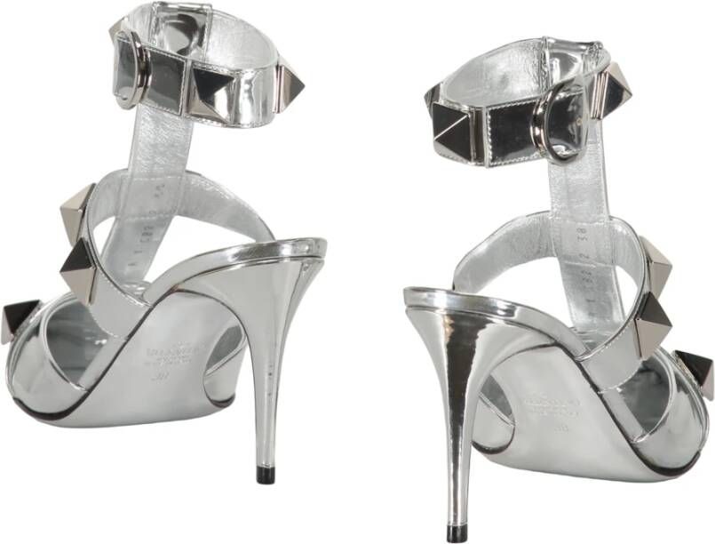 Valentino Garavani Metallic Leren Cut-Out Pumps met Studs