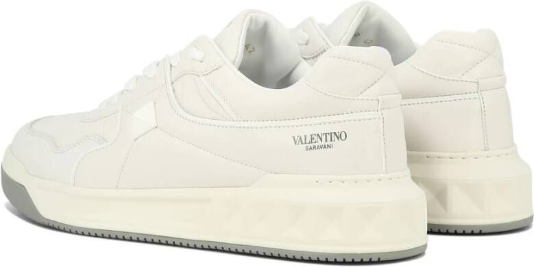 Valentino Garavani One Stud Leren Sneakers White Heren