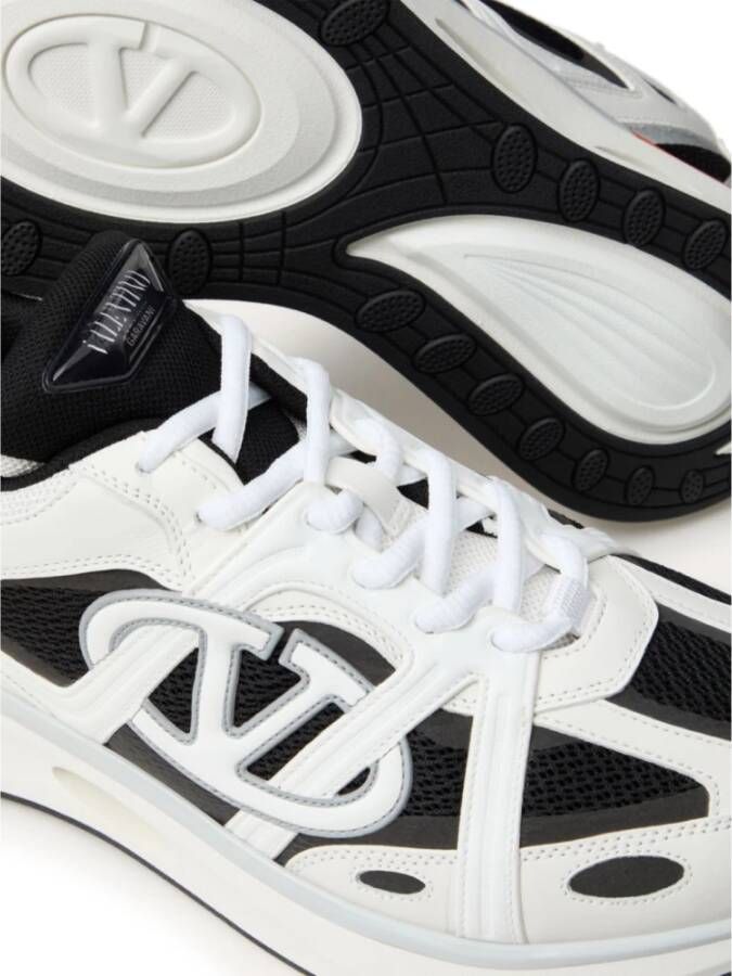 Valentino Garavani Oranje Mesh Panel Sneakers Multicolor Heren