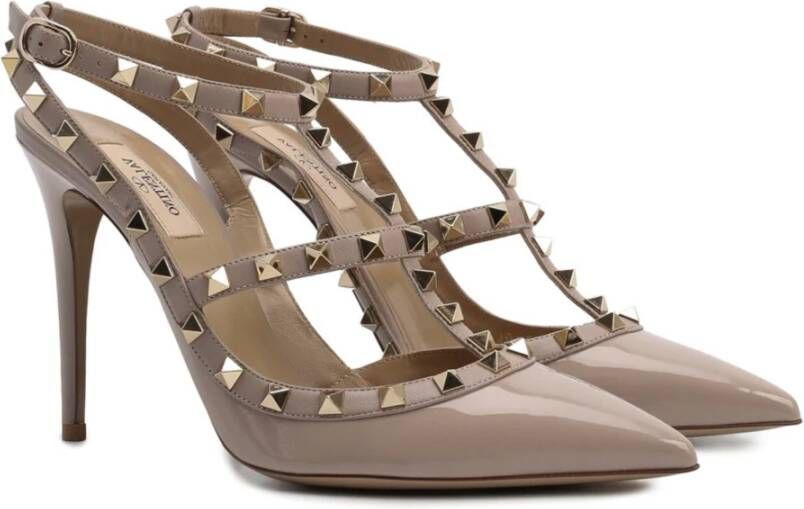 Valentino Garavani Rockstud Caged Pumps Beige Dames