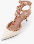 Valentino Garavani Pumps met Studs en Hak - Thumbnail 2