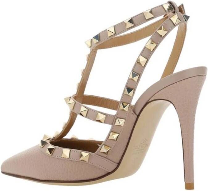 Valentino Garavani Rockstud Pumps met Puntige Neus