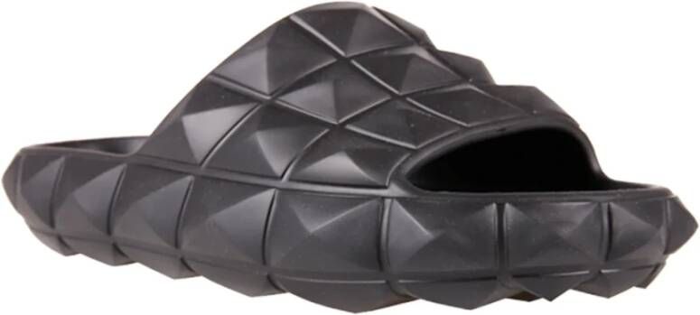 Valentino Garavani Rubberen Stud Slippers Black Heren