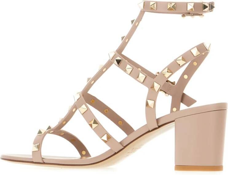 Valentino Garavani Stijlvolle Sandalen voor Zomerse Dagen