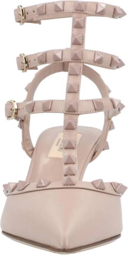 Valentino Garavani Studded Rockstud Pumps in Beige