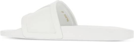 Valentino Garavani Witte Slip-On Sandalen met Platte Zool