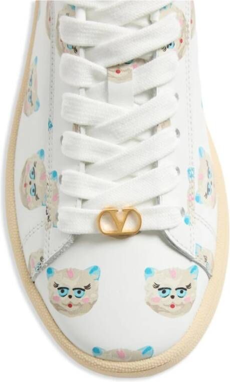Valentino Garavani Witte Sneakers VLogo Signature Ronde Neus