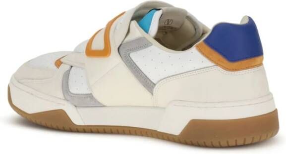 Valentino Garavani Witte Sneakers voor een stijlvolle look