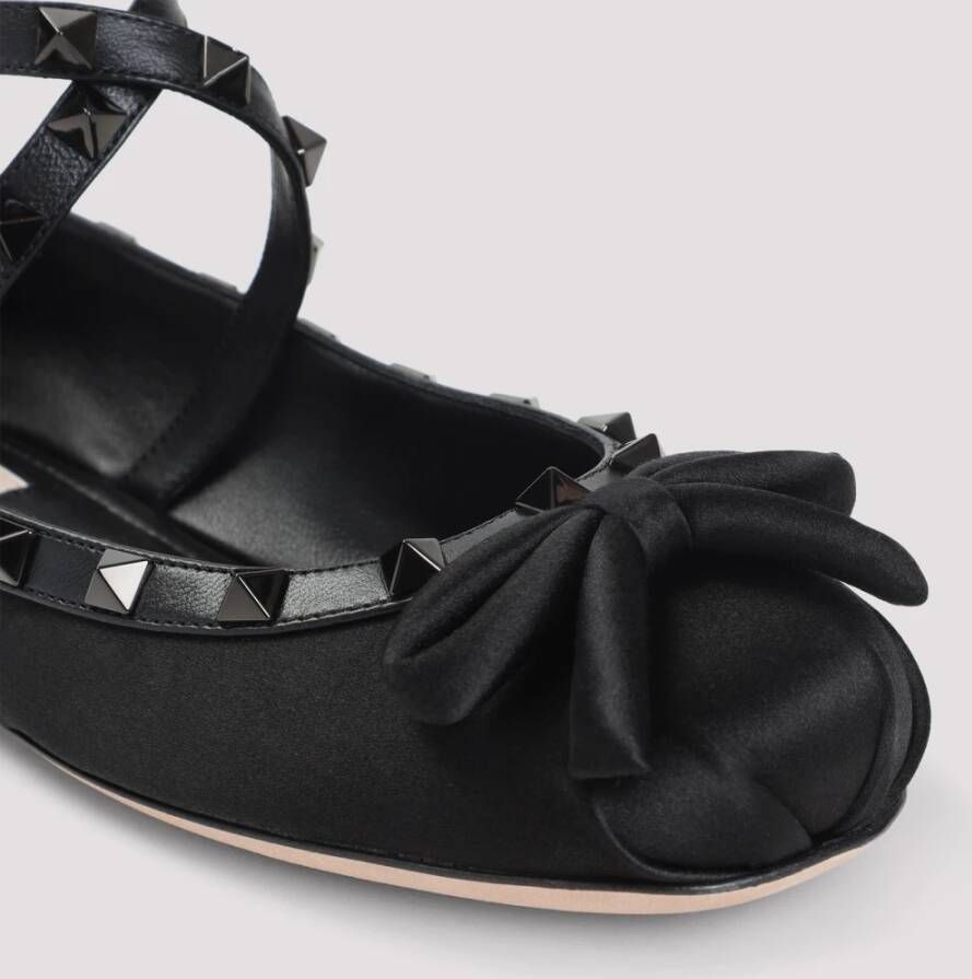 Valentino Garavani Zwarte Ballerina's voor Vrouwen Elegante Stijl