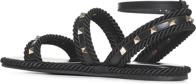 Valentino Garavani Zwarte leren sandalen met metalen studs