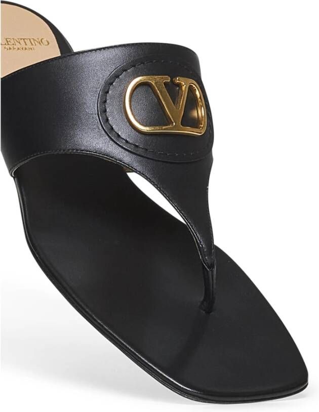 Valentino Garavani Zwarte leren teenslippers