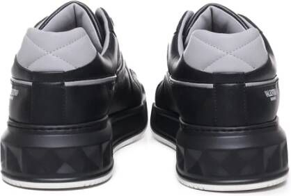 Valentino Garavani Zwarte Maxi Stud Sneakers Black Heren