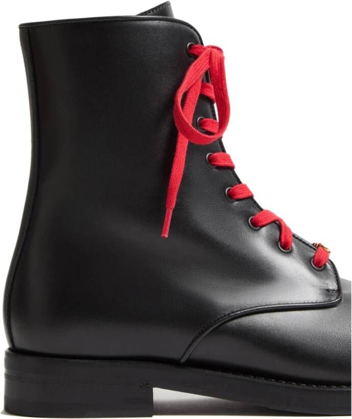 Valentino Garavani Zwarte platte schoenen met VLOGO-handtekening
