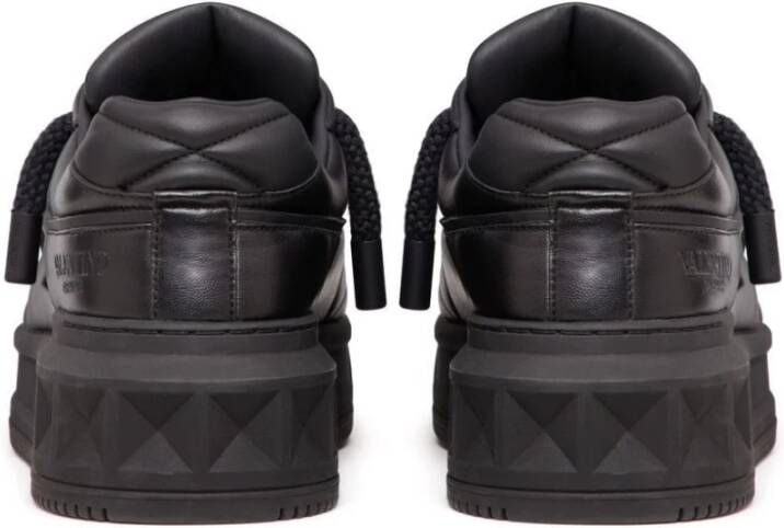 Valentino Garavani Zwarte Romeinse Stud Sneakers Black Heren