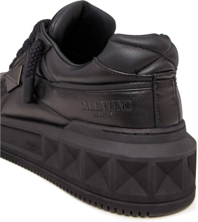 Valentino Garavani Zwarte Romeinse Stud Sneakers Black Heren