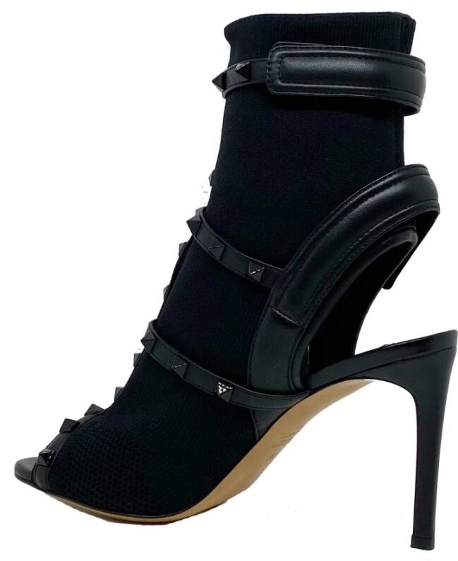 Valentino Garavani Zwarte Sandalen Ss22 Black Dames