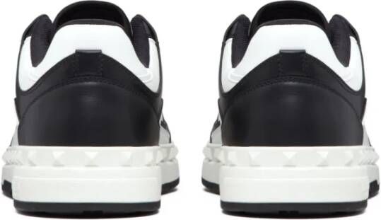 Valentino Garavani Zwarte Sneakers met Logo Detail Black Heren