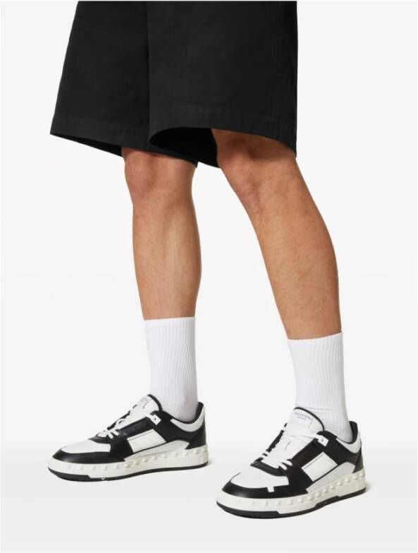 Valentino Garavani Zwarte Sneakers met Rockstud Details Black Heren