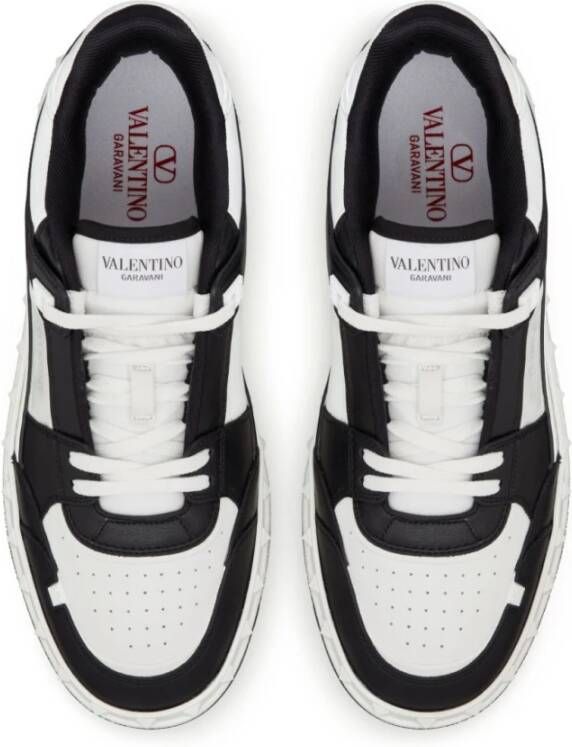 Valentino Garavani Zwarte Sneakers met Rockstud Details Black Heren