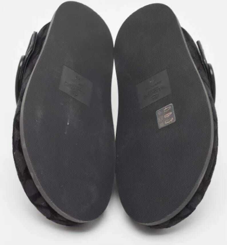 Valentino Vintage Pre-owned Fabric mules Black Dames