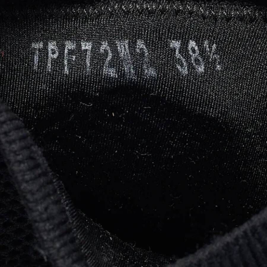 Valentino Vintage Pre-owned Fabric sneakers Black Dames
