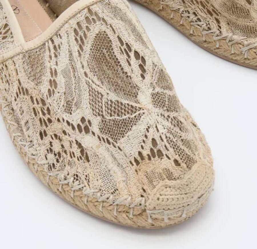 Valentino Vintage Pre-owned Lace flats Beige Dames