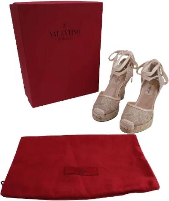 Valentino Vintage Pre-owned Lace sandals Beige Dames