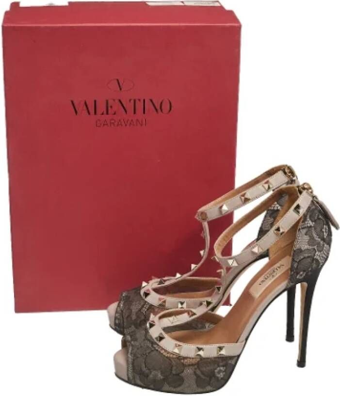 Valentino Vintage Pre-owned Lace sandals Black Dames